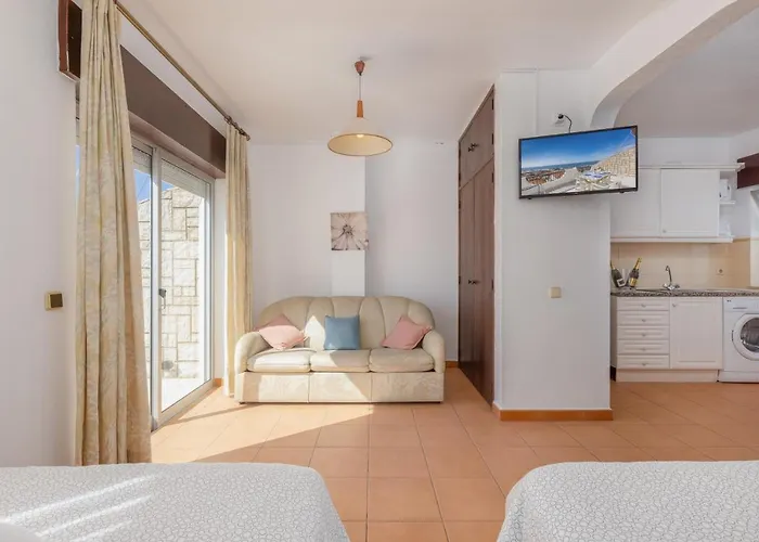 Appartement Oceanview A By Sequeira *